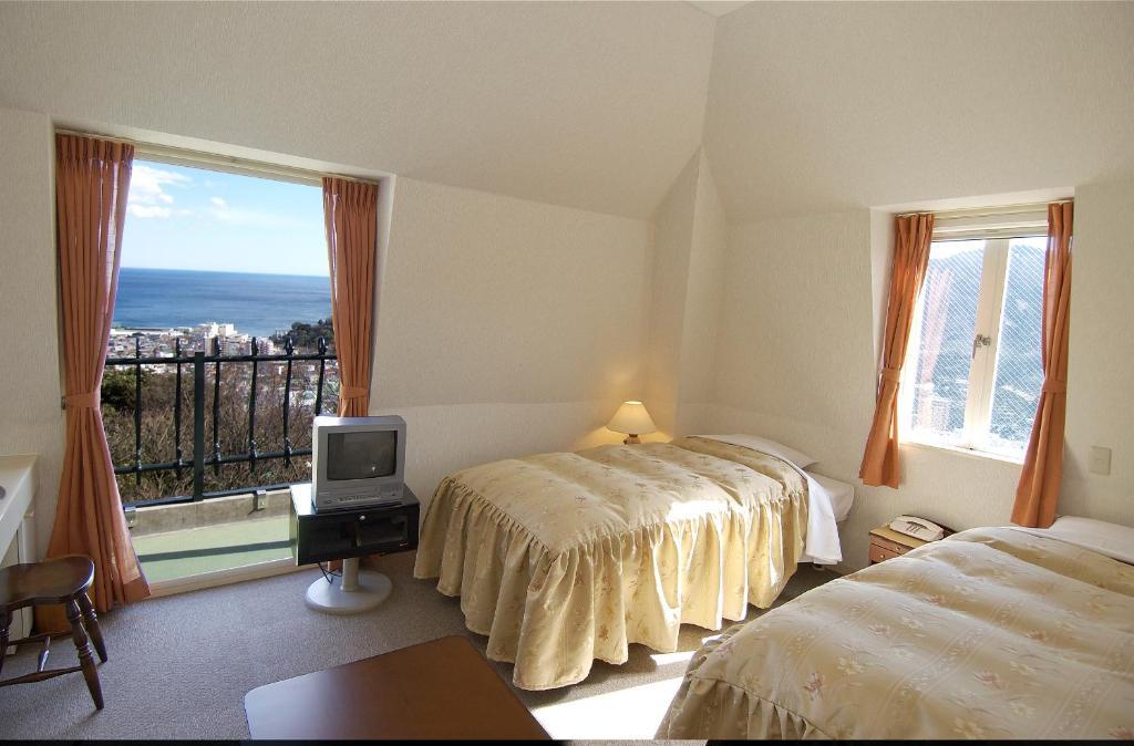 Hotel Chobo Sanso Yugawara Buitenkant foto